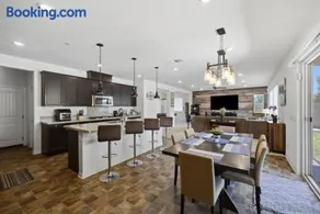 Heritage Lake Luxury Home Home - Image 3