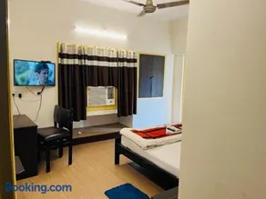 Hotel Penguin International - Image 2