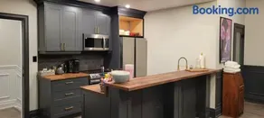 Modern Loft with Immersive Theatre Experience - Image 1