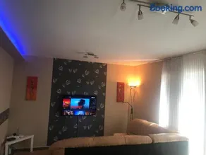 Tommy Apartman 2.0 - Image 2