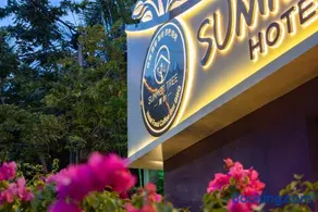 Summer Tree Inn - Image 5