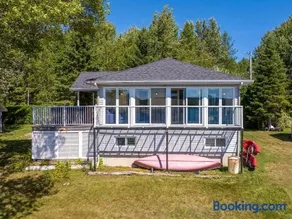 Spa & Lake Access - Le Chic Shack des 3 lacs - Image 1