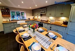 4 Bed in Little Hayfield oc-c31097 - Image 4