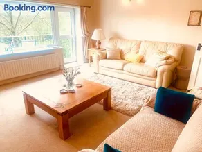 Tilly Cottage - overlooking Pendle Hill - Image 2