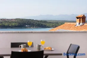 Apartment Horvat - Two Bedroom Apartment with Balcony and Sea View - Image 1