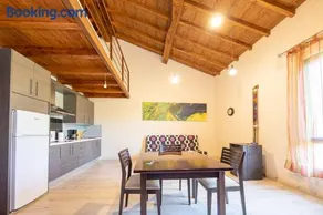 Apartamentos El Capricho - Image 1