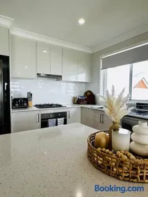 Hillston House - Image 2
