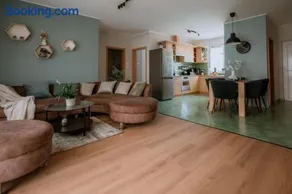 Vadrózsa Apartman - Image 1