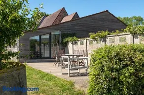 Landelijk vakantiehuis in Diksmuide met een tuin en vijver - Image 2