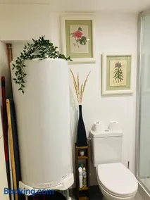 Charmante petite maison rénovée - Image 2