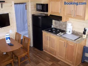 Russian River Camping Resort Cottage 9 - Image 2