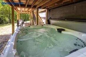 Modern Cabin Hot Tub & Shawnee Forest Access - Image 3