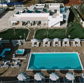 La Palazzina Bed & Breakfast - Image 1