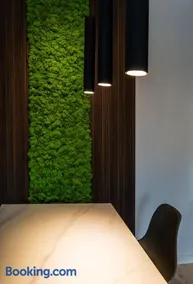 LuxeDesign Apartment - Image 3
