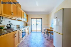 Apartment Praia Dona Ana - Image 2