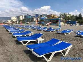 Max Nova Hotel - Image 1
