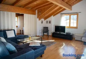 Cozy alpine loft with fireplace - Image 2