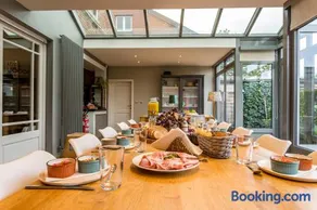 ZussEnzo - STOER FAMILIEHUIS - 18P - 5SLPK - GROTE TUIN - SAUNA - OFYR BBQ - HOMECINEMA - 15MIN MAASTRICHT - Image 2