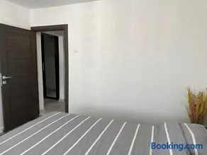 Luxury House - Image 3
