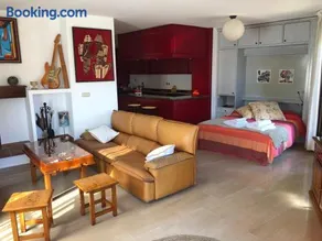 Loft acogedor con terraza y parking en el centro - Image 4