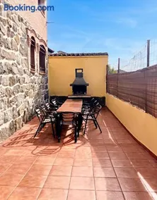 Spacious house in Cenicientos with mountain view - Image 2