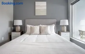 Landing - Modern Apartment with Amazing Amenities (ID5034X44) - Image 2