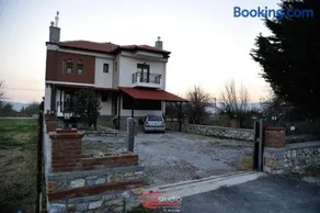 Guesthouse 4 Seasons - Image 3
