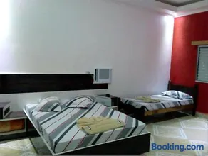 Hotel Gold - Image 2