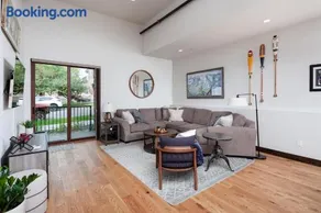 BEST Location, Large & Modern, Glacier Avails! - Image 2