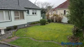 Hidden Gem and Entire Bungalow in Central hutt - Image 2