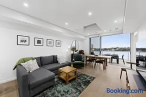 Designer 1-Bed Apartment with Balcony - Image 3