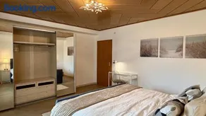 85 qm Ferienwohnung mit Kamin und riesigem Garten - Image 2
