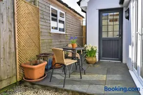 Finest Retreats - The Rectory Nook Annexe - Image 2
