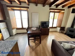 Casa Bernat Apartament amb parking - Image 1