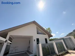 Akara Poolvilla Naithon Beach - Image 3
