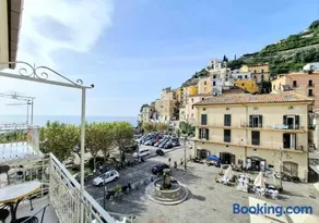 ELEONORA'S HOUSE Minori Main Square - Image 1