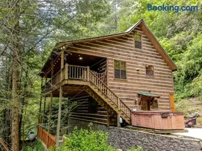PICK's RIVERSIDE RETREAT - Image 2