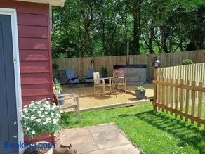 Idyllic with Stream - Hot Tub - Pet ok- Walk 2 Pub - Image 3