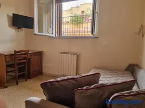 Domi 10 Apartment, Stazione Termini, Via Curtatone 12 - Image 2