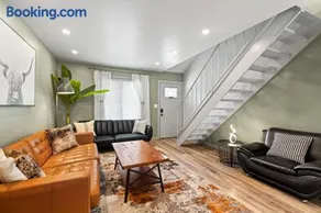 Spectacular Austin SoCo Townhome - Image 2