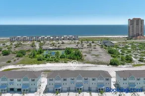 Beach Retreat - Image 2