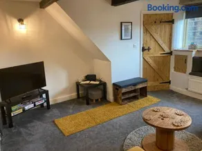 Coiners Rest - Image 4