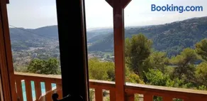 Chalet Cote d'Azur Piscine Terrasse et Vue Mer - Image 4