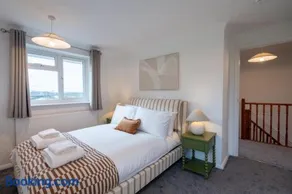 Cosy 3BR Country Home Near Vineyards - Image 3