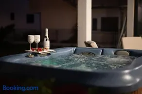 Strelitzia apartment Split with jacuzzi - Image 2