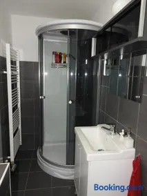 Apartment Via Liberta - Image 2