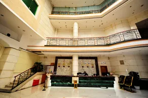 Qianling Grand Hotel - Image 4