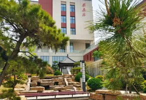 JunanBinhaiHotel - Image 2