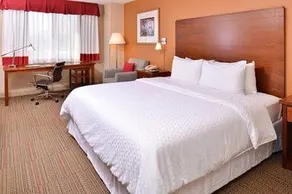 Four Points by Sheraton Detroit Metro Airport - Image 4