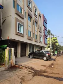 Goroomgo Hotel Triple Tree - Near Railway Station & Airport - Image 3